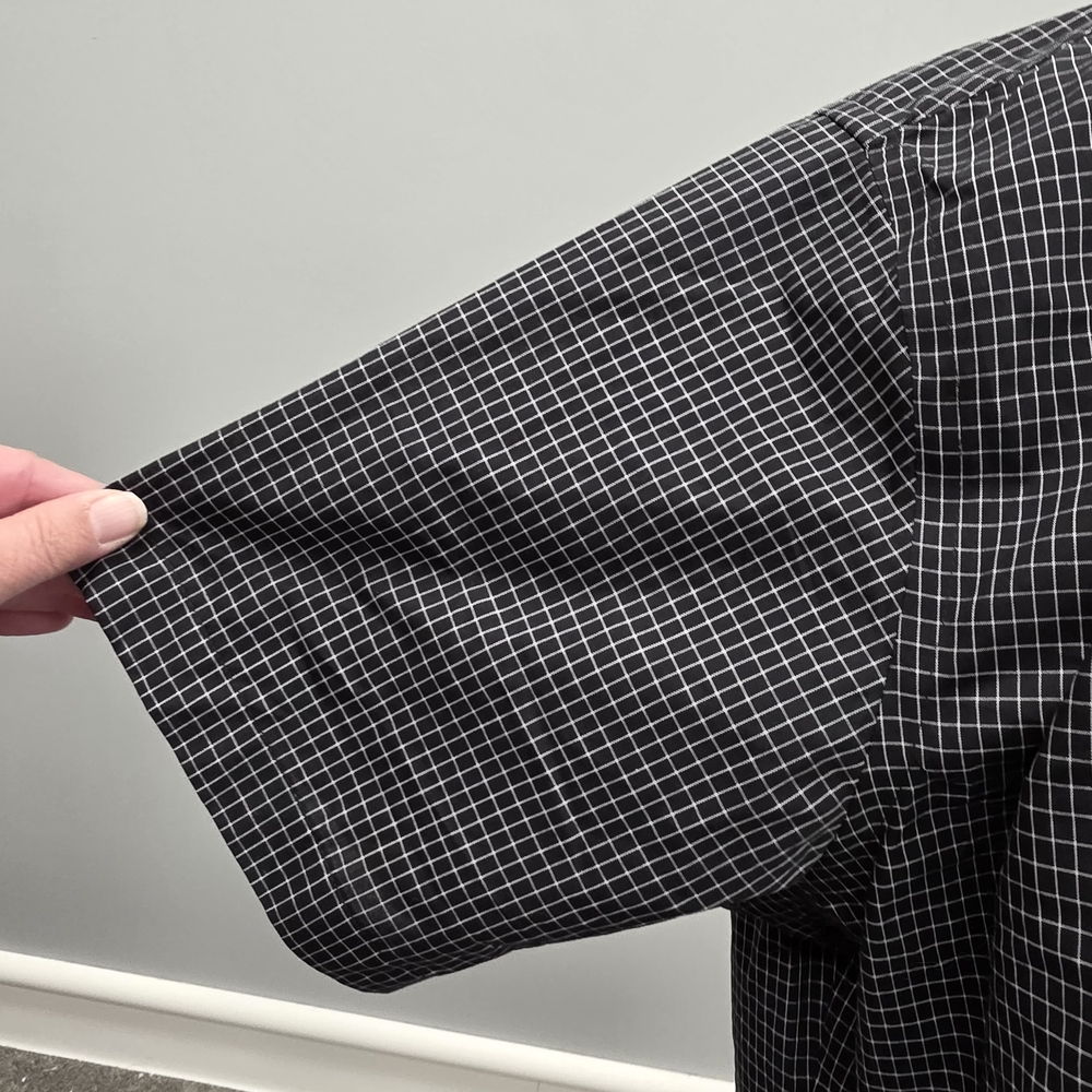 Van Heusen Men's Dark Checkered Button Down Shirt - Picture 5 of 10